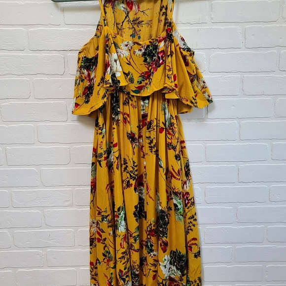 Floral yellow dress - Picture 2 of 10